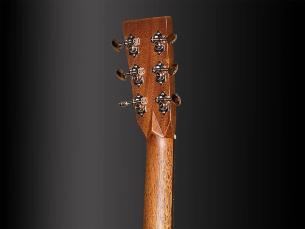 Martin-OM28CO