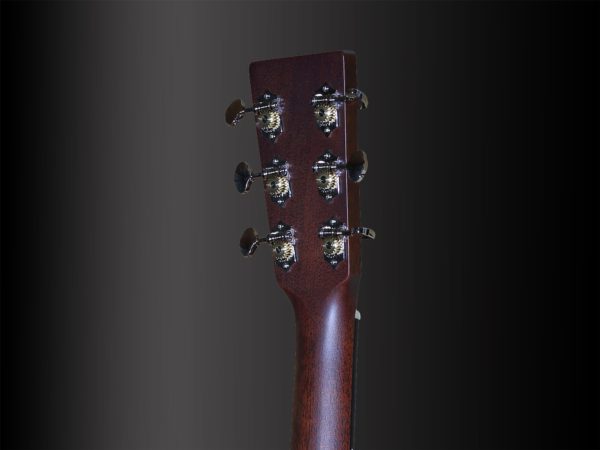 Martin D-18